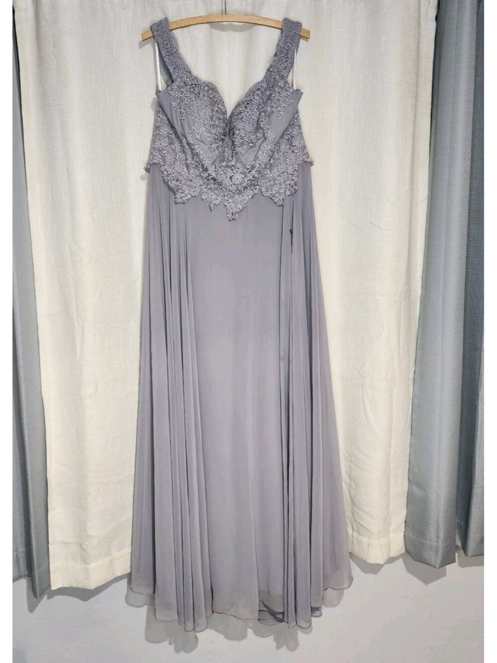 Cindy USA Women's Gown Dress Lace Grey Size 3XL